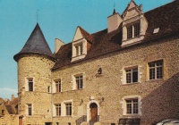 www.chateauxfaure-et-faureteresses.com_arnay-le-duc_le-chateau-des-princes-de-conde_05.jpg
