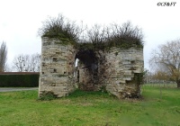 www.chateauxfaure-et-faureteresses.com_saint-clair-sur-epte_val-d'oise.JPG